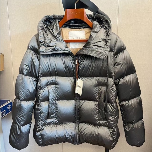 MaxMara Jackets & Blazers - MaxMara Shiny Silver Puffer Jacket